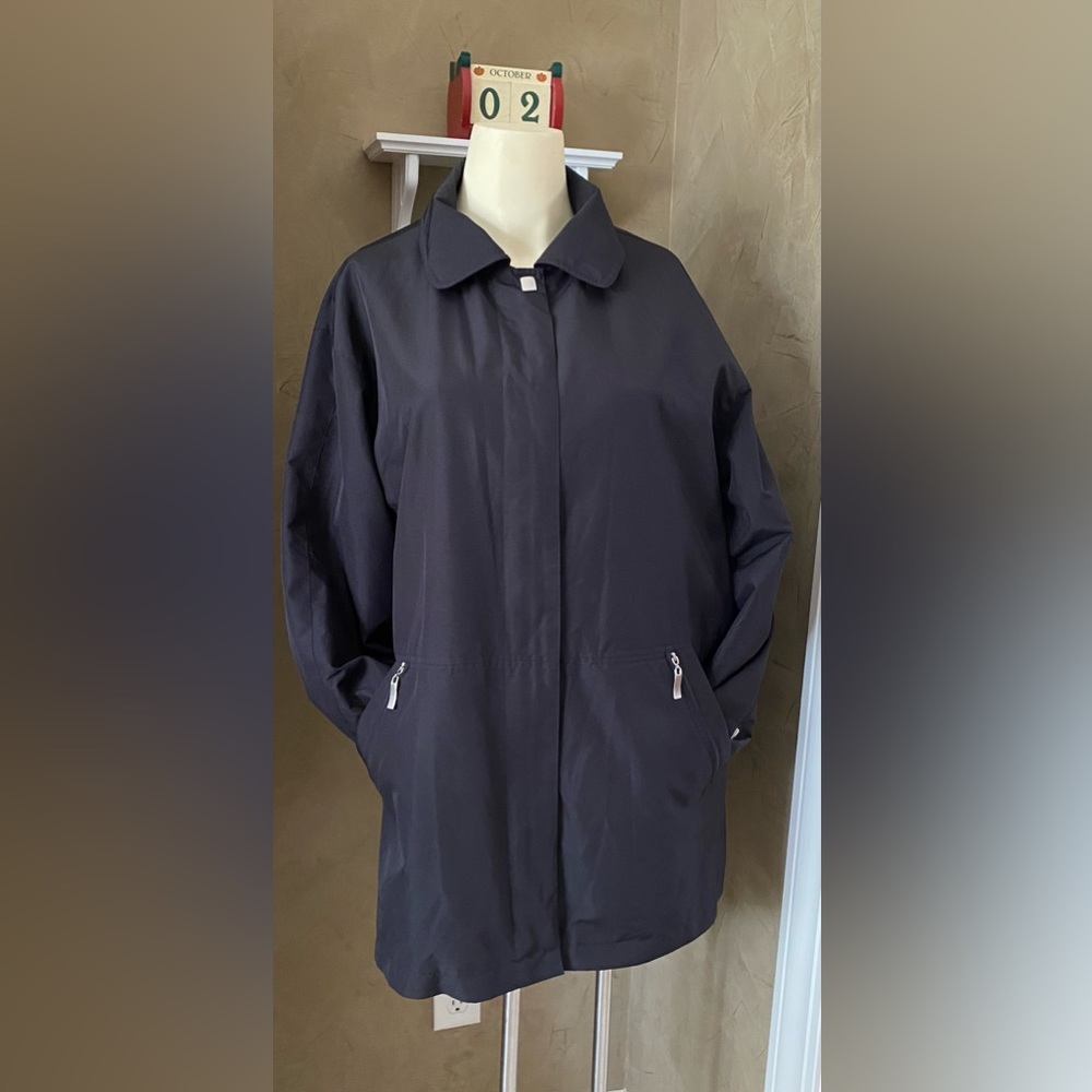 Relativity Lightweight Jacket, Solid Black, Full … - image 1